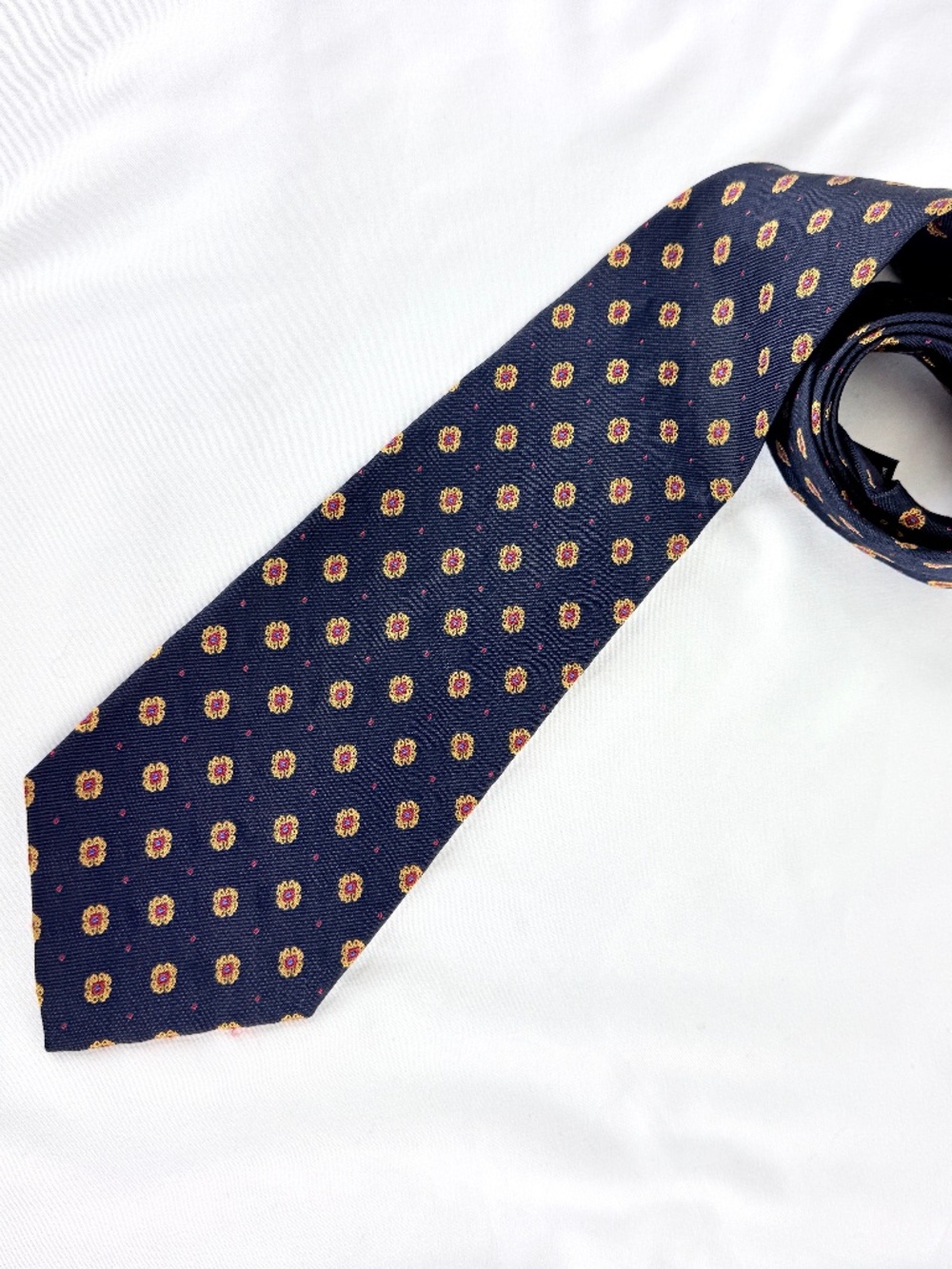 1980s Ralph Lauren Polo Silk Necktie USA Red Diamonds on Navy Blue Excellent